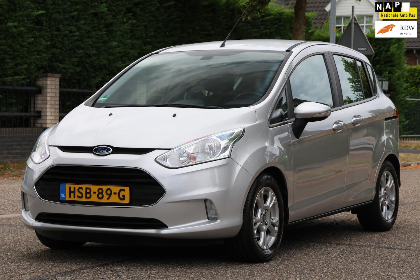 Ford B-Max - 1.0 EcoBoost Titanium | AIRCO | NIEUWE DISTRIBUTIERIEM | STOELVERWARMING | MOOIE GOED ONDE - AutoWereld.nl