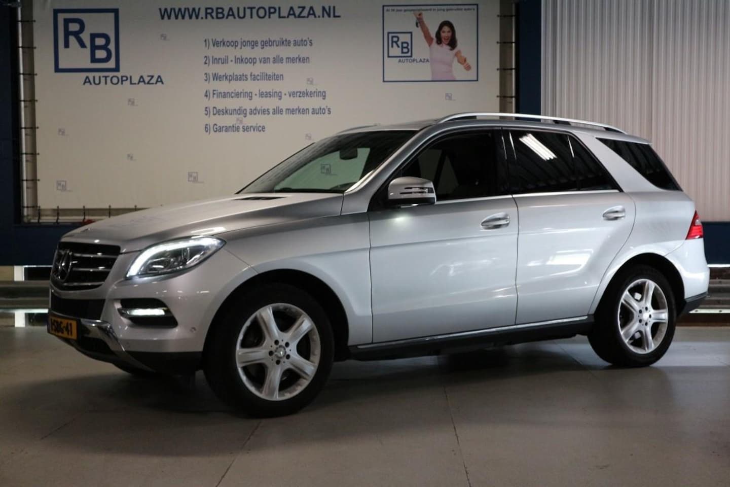 Mercedes-Benz M-klasse - 350 / A-KWALITEIT / DEALER ONDERHOUDEN / TOP DEAL ! ! ! - AutoWereld.nl