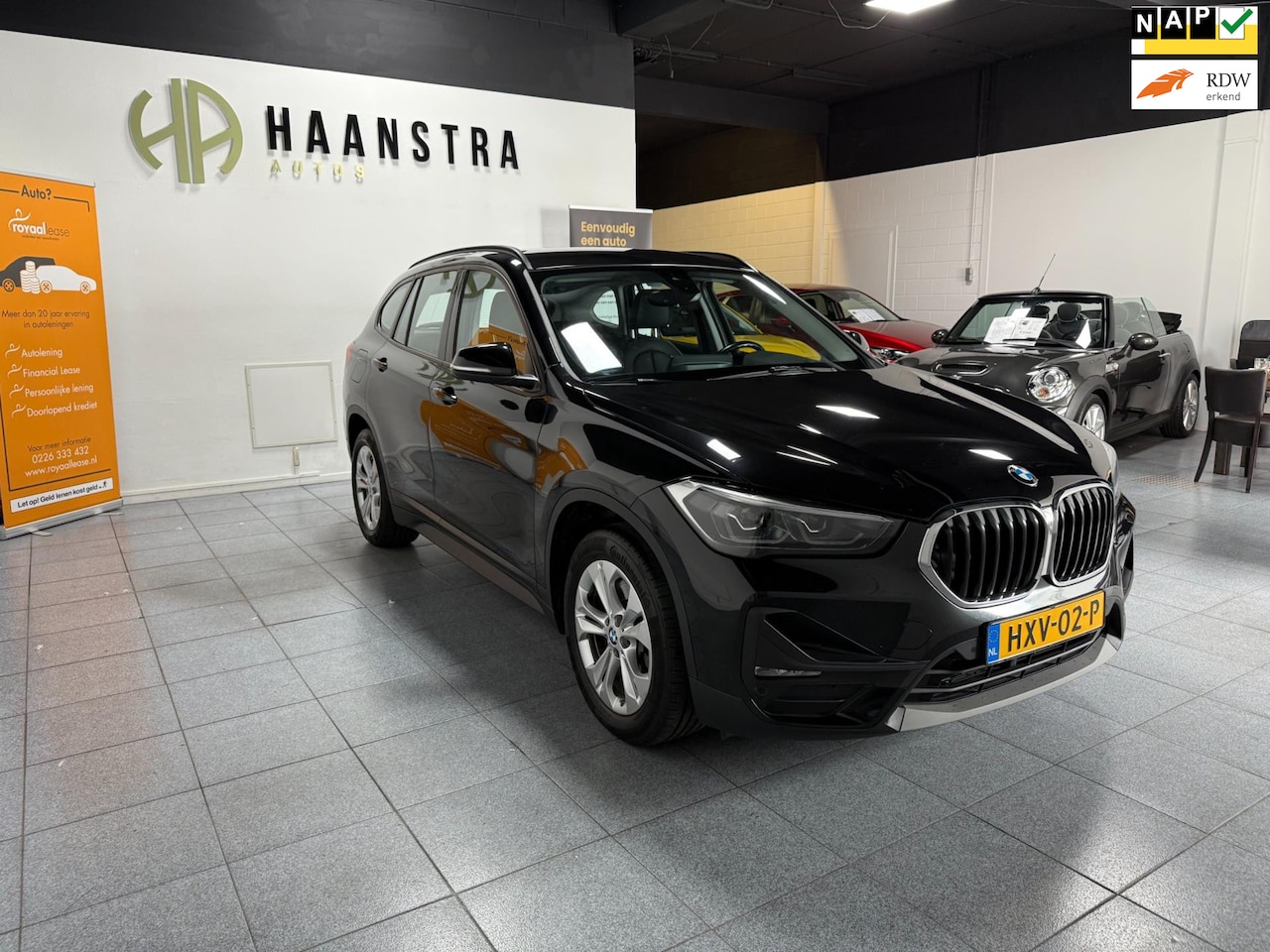 BMW X1 - XDrive25e High Executive Leder Interieur, Navigatie Camera BTW Auto! - AutoWereld.nl