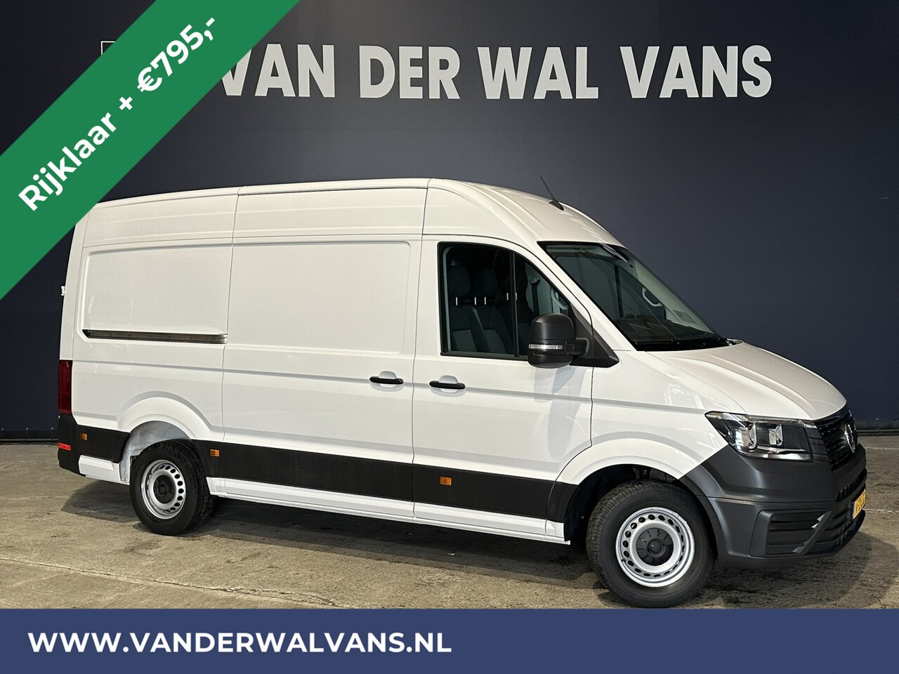 Volkswagen Crafter - 2.0 TDI 141pk L3H3 L2H2 Euro6 *Rijklaar Direct Rijden* Airco | Camera | Apple Carplay | An - AutoWereld.nl
