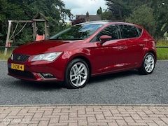 SEAT Leon - 1.4 TSI Style ECC-AIRCO/NAVI/PANORAMA/TREKHAAK