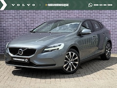 Volvo V40 - 1.5 T3 Dynamic Edition | Trekhaak | LED koplampen | Parkeersensoren V+A | Stoel verwarming