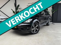 Volvo XC40 - 2.0 T4 Momentum R-DESIGN NAVI PANO CAMERA CARPLAY