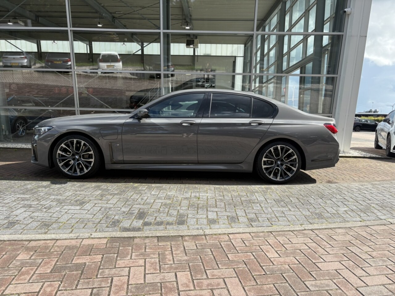 BMW 7-serie - 745e High Executive 745e High Executive - AutoWereld.nl