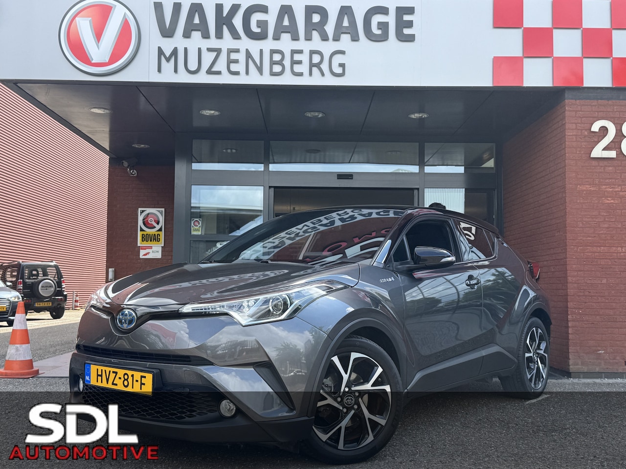 Toyota C-HR - 1.8 Hybrid Dynamic // NAVI // CLIMA // CAMERA // CRUISE // STOELVERWARMING - AutoWereld.nl