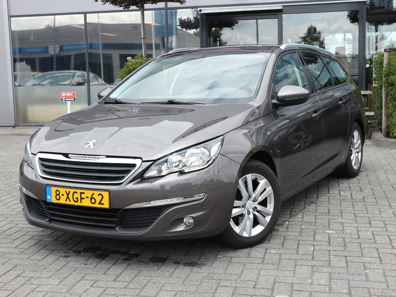 Peugeot 308 SW - 1.2 PureTech Active HANDEL EXPORT - AutoWereld.nl