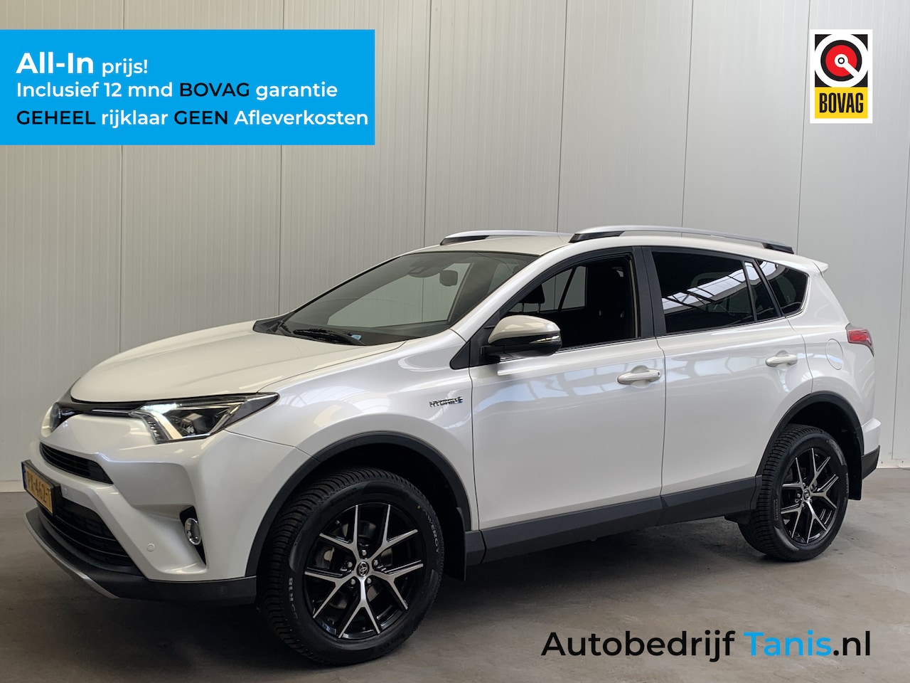 Toyota RAV4 - 2.5 Hybrid Dynamic Sport NAVI-AIRCO/ECC-CAMERA-LANE ASSIST-TREKHAAK - AutoWereld.nl