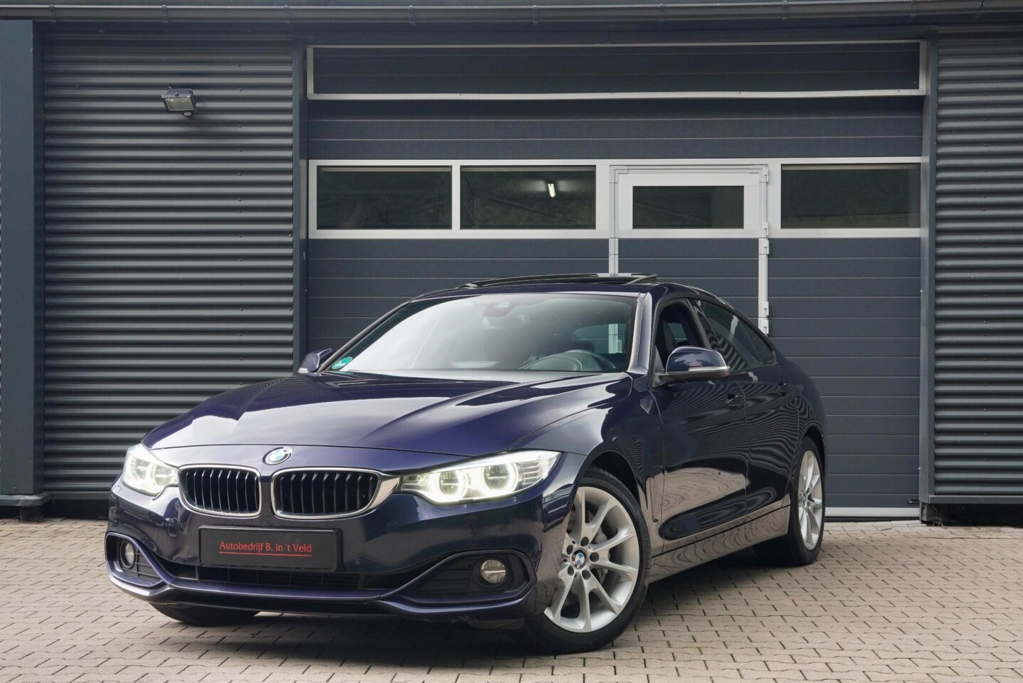 BMW 4-serie Gran Coupé - 435i 306 PK High Exe SCH.DAK MEMORY HANDBAK! LED LEDER HUD CAMERA - AutoWereld.nl