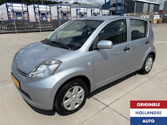 Daihatsu Sirion 2 - 1.3-16v VOL Automaat Navi AUX Bluetooth