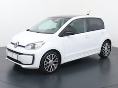 Volkswagen e-Up! - e-up Style | 83 PK | SoH 86% | Climate control | Voorstoelen / voorruit verwarmd | Cruise