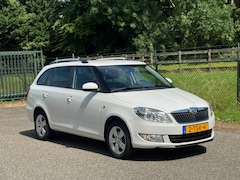 Skoda Fabia Combi - 1.2 TSI Drive /Trekhaak/Navi/Airco/