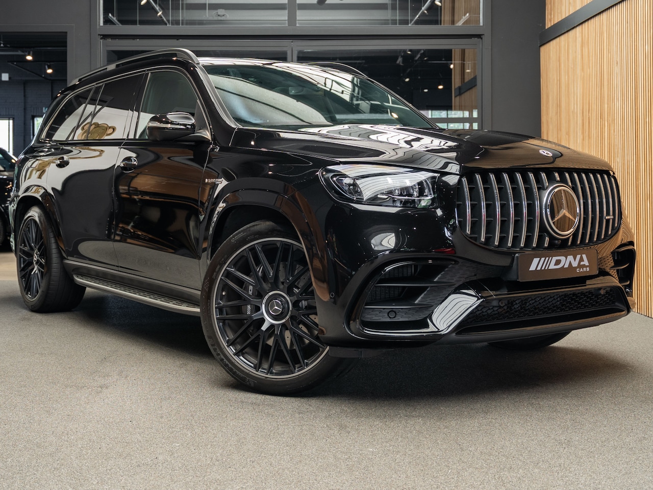 Mercedes-Benz GLS - 63 AMG 4MATIC+ Stoelkoeling HUD Burmester - AutoWereld.nl