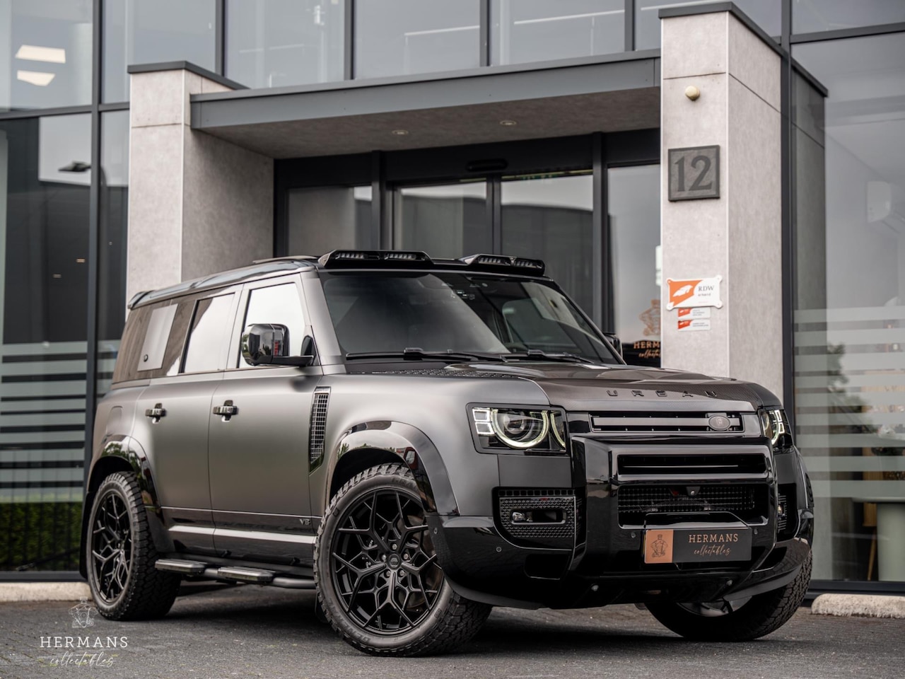 Land Rover Defender 110 - P525 5.0 V8 / URBAN / Carpathian Edition / 1st Owner - AutoWereld.nl