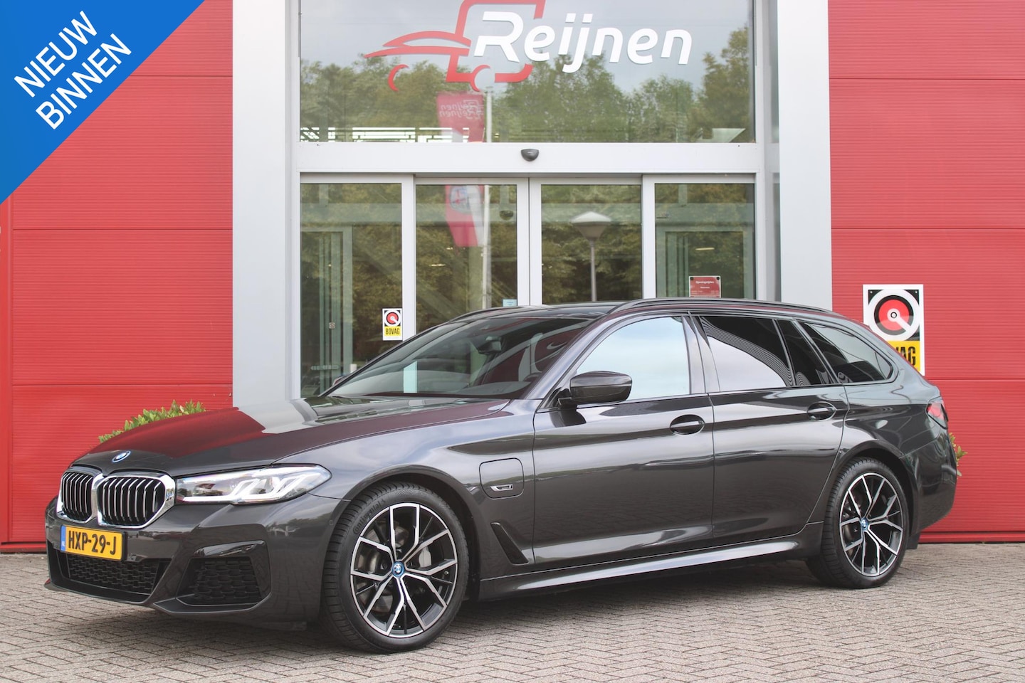 BMW 5-serie Touring - 530e xDrive 293PK HIGH EXECUTIVE M SPORT | DYNAMISCHE DEMPING | COMFORT ACCESS | WARMTEWER - AutoWereld.nl