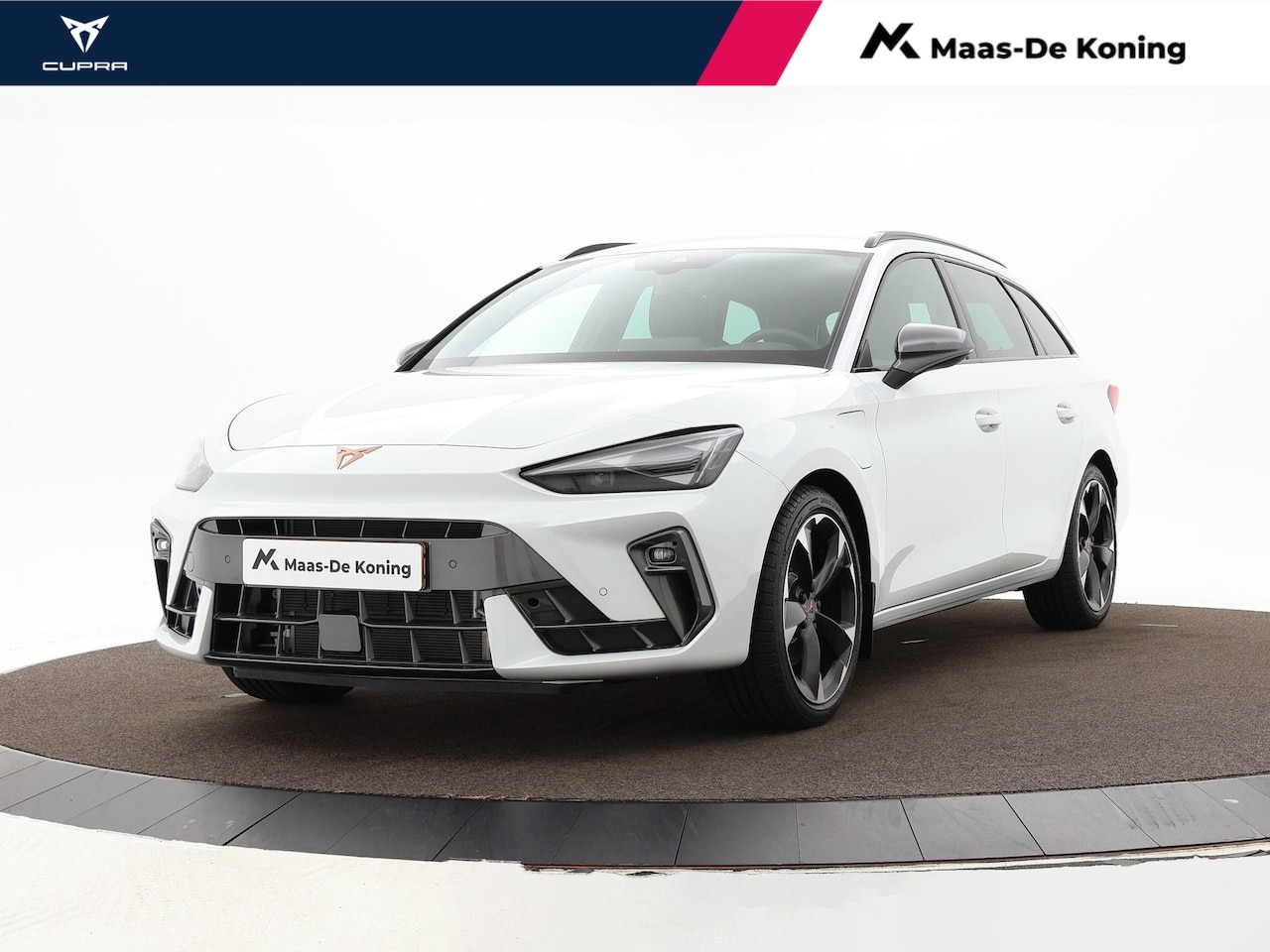 CUPRA Leon Sportstourer - 1.5 Tsi 204pk DSG e-Hybrid Business · Camera · Apple/Android Car Play · Elek. Trekhaak · E - AutoWereld.nl