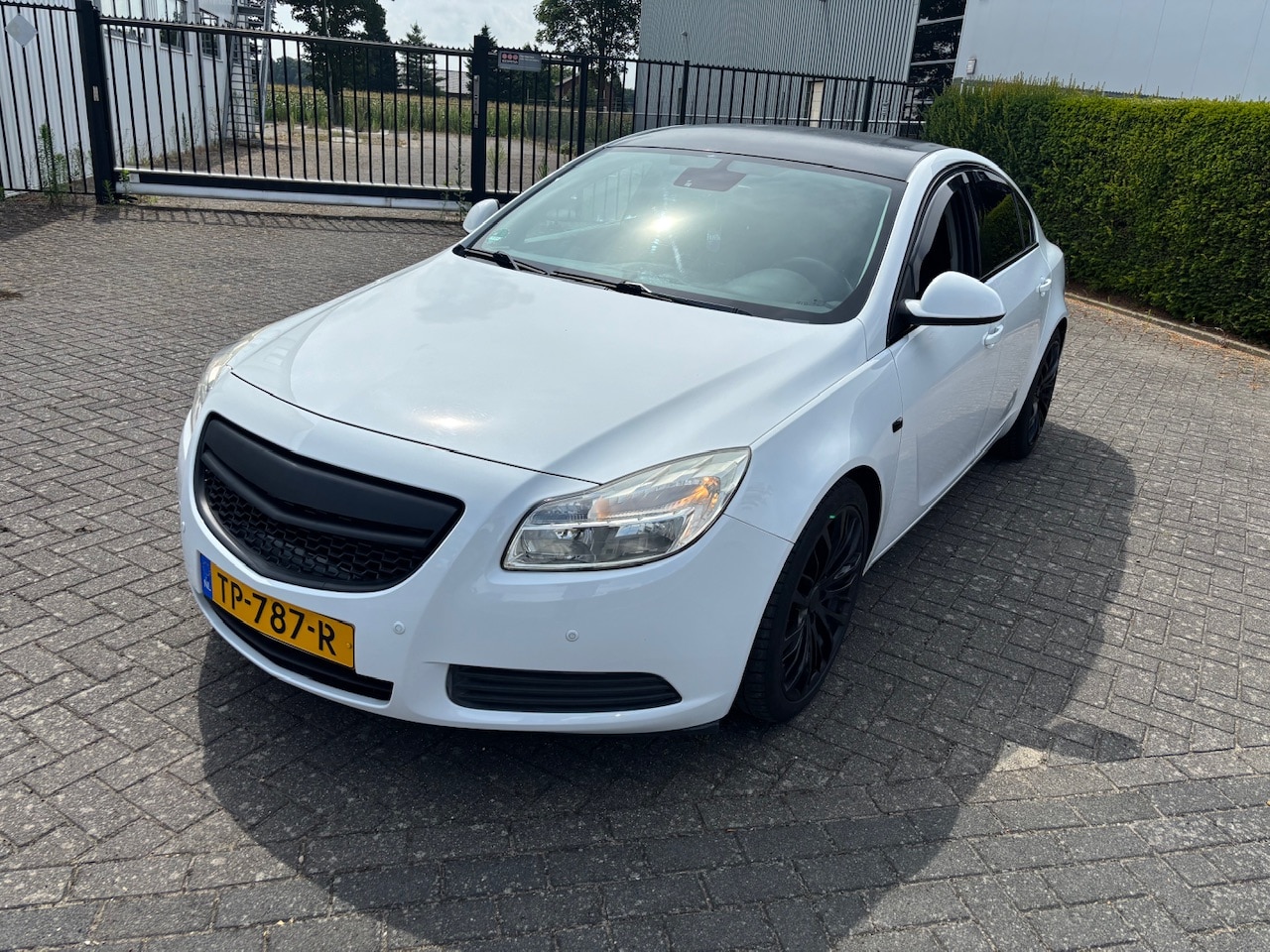 OPEL INSIGNIA