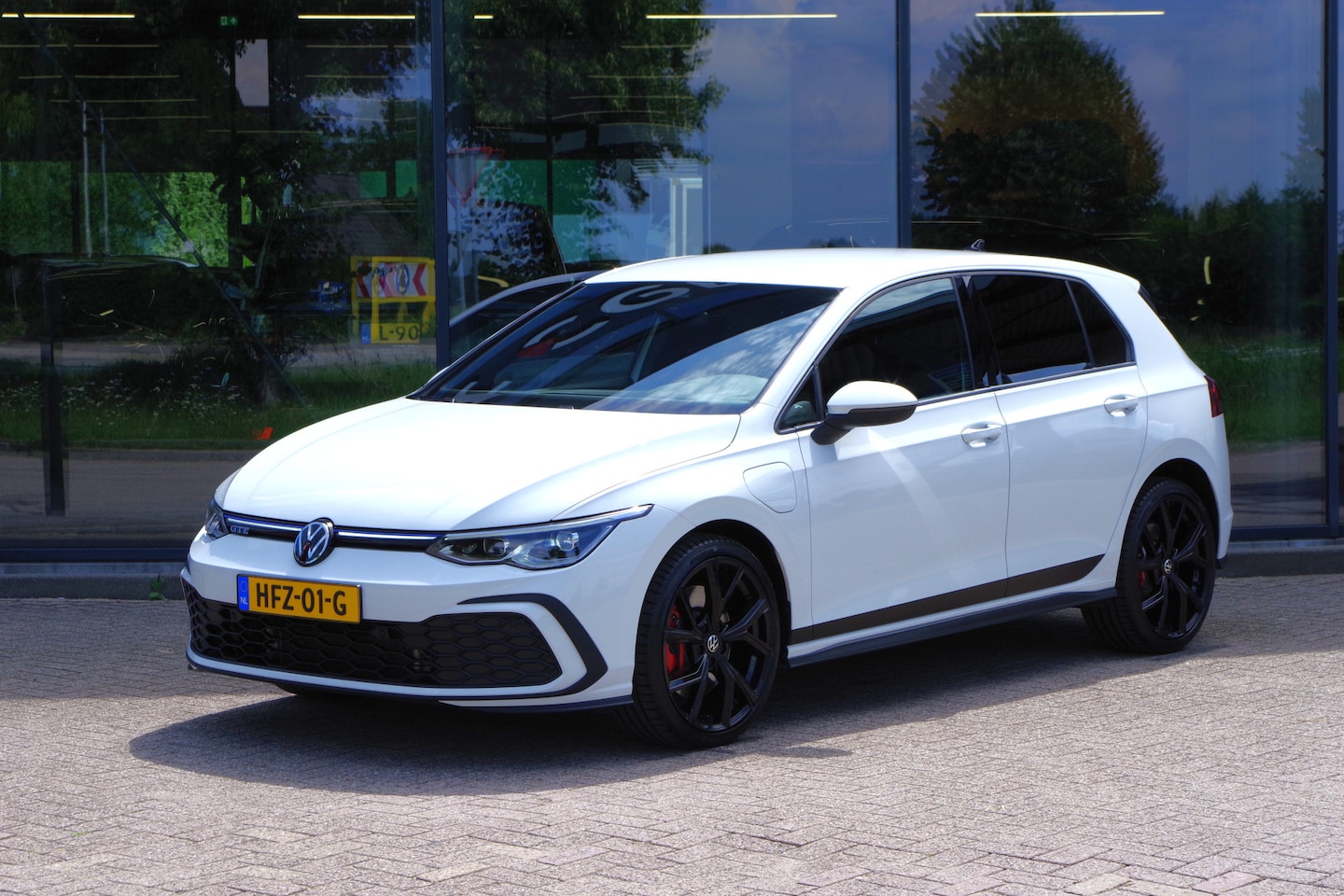 Volkswagen Golf - 1.4 eHybrid GTE 245 PK PHEV, LED, DAB, Carplay, Stoelverwarming - AutoWereld.nl