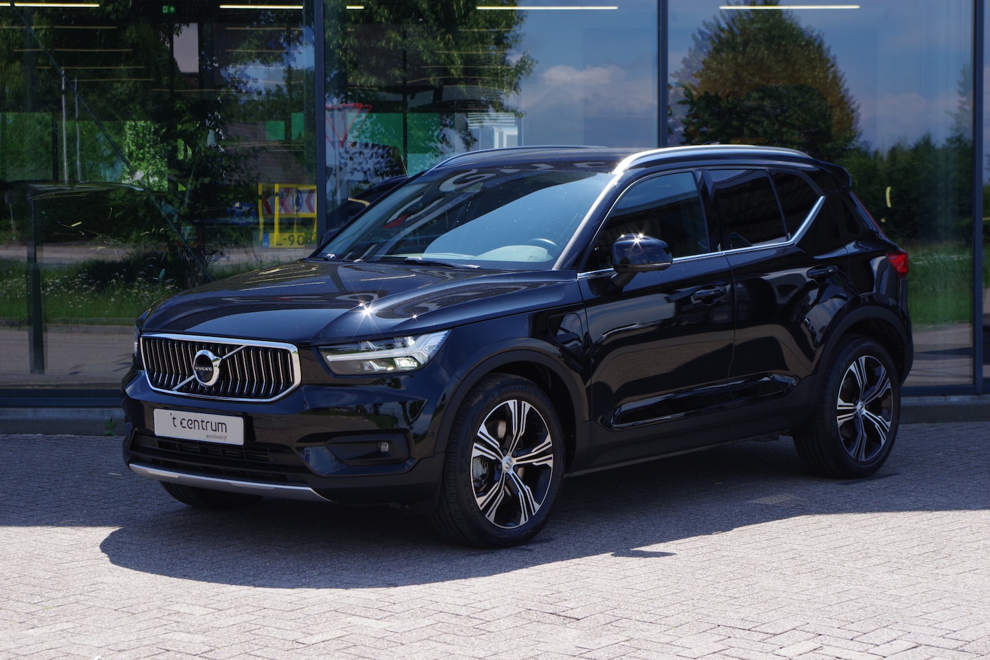 Volvo XC40 - 1.5 T5 263 PK PHEV Recharge Inscription Expression, 360 Camera, Memory, 19" LM, Blind Spot - AutoWereld.nl