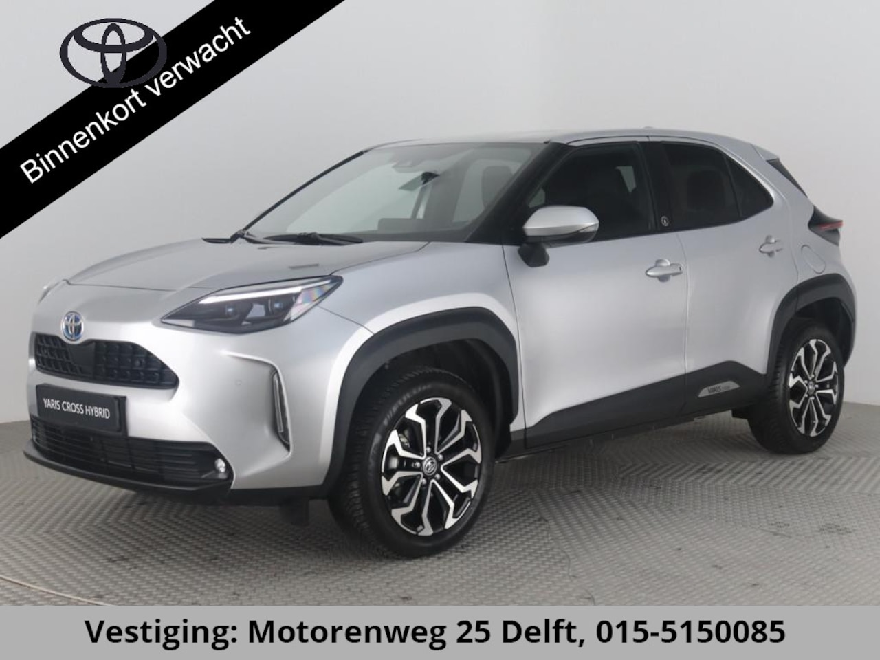 Toyota Yaris Cross - 1.5 HYBRID DYNAMIC BI-TONE GARANTIE 3-2033 NAVIGATIE. APPLE CARPLAY & ANDROIDAUTO. CAMERA. - AutoWereld.nl