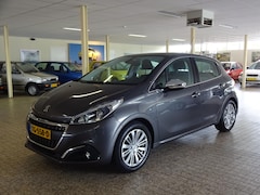 Peugeot 208 - 1.2 Puretech 82pk 5D Blue Lease Executive Navigatie