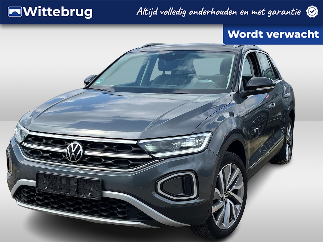 Volkswagen T-Roc - 1.5 TSI 150PK DSG Style / Panoramadak /  Trekhaak Afneembaar / Virtual Cockpit Pro / LED / - AutoWereld.nl
