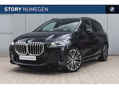 BMW 2-serie Active Tourer - 225xe M Sport Automaat / Panoramadak / Sportstoelen / M Adaptief onderstel / Comfort Acces