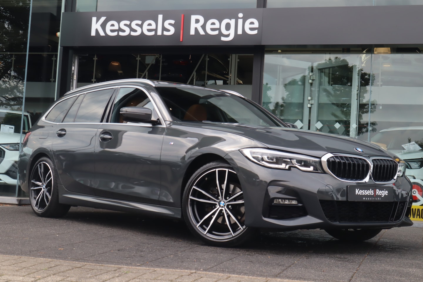 BMW 3-serie Touring - 320i M-Sport Pano Ambient Dravit HiFi Stoelverwarming - AutoWereld.nl