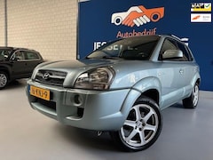 Hyundai Tucson - 2.0i Style Executive.bj.2010.climate/trekhaak/navigatie/sportvelgen/airco/ APK tot 06/2026