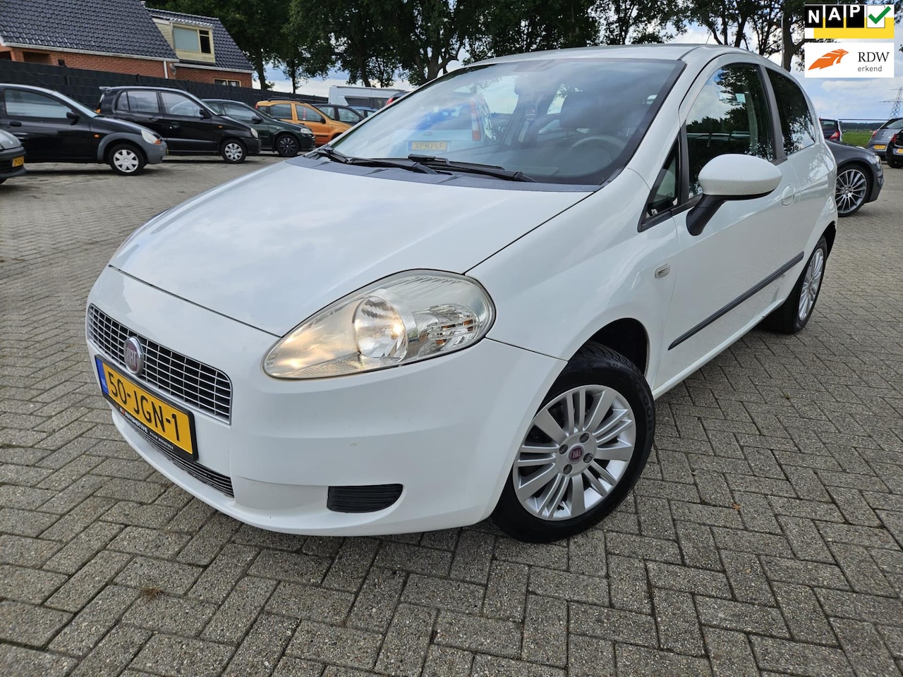 Fiat Grande Punto - 1.4 Edizione Lusso 2009. Airco/Lichtmetaal/Trekhaak etc.. Inruilkoopje!! - AutoWereld.nl