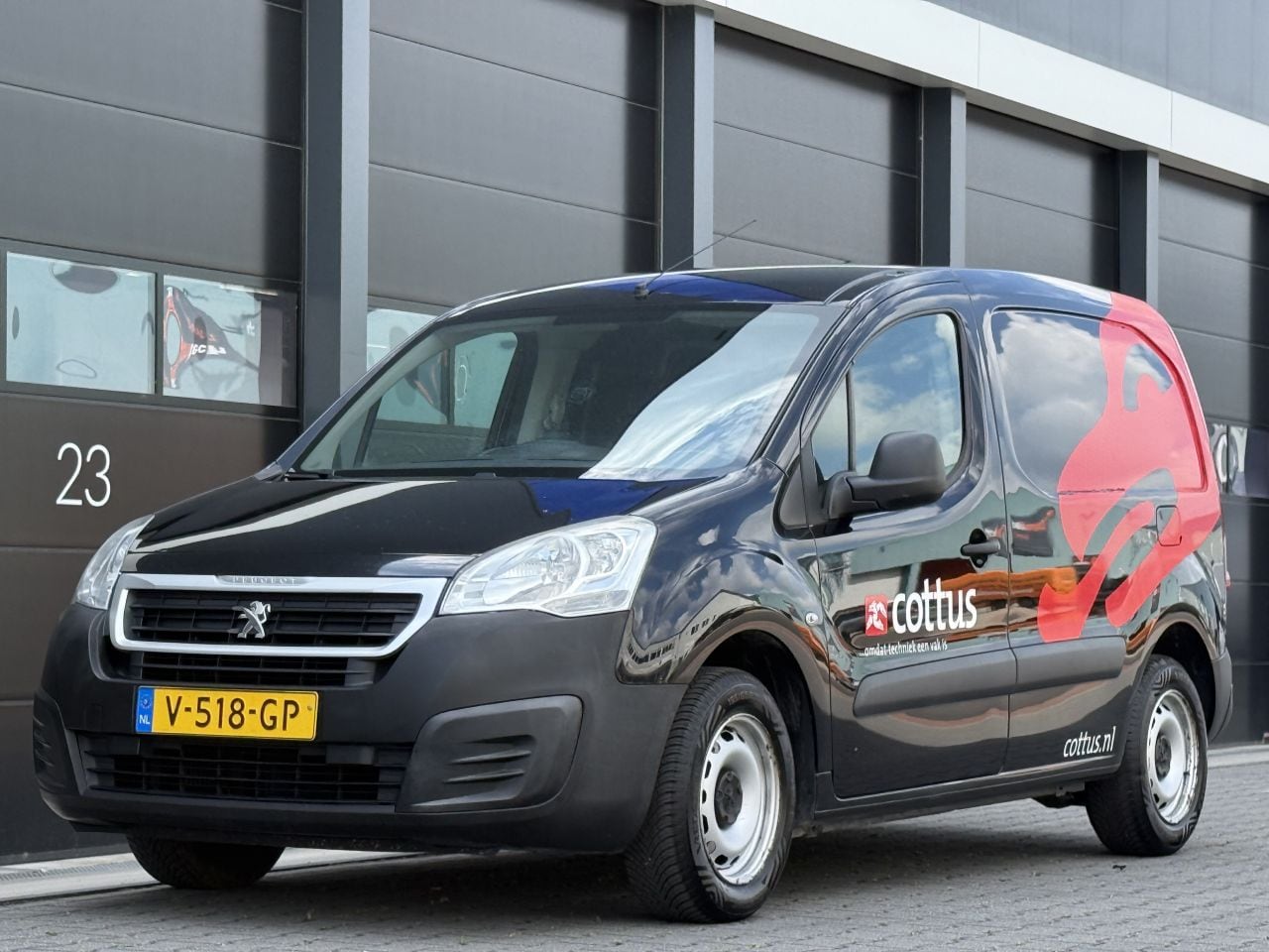 Peugeot Partner - 120 1.6 BlueHDi 75 L1 XR 120 .1.6 BlueHDI 75 L1 XR - AutoWereld.nl