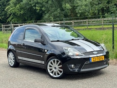 Ford Fiesta - 2.0-16V ST /Airco/Carplay/