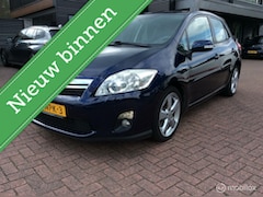 Toyota Auris - 1.8 Full Hybrid Executive Half Leder Nav Camera nap