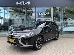 Mitsubishi Outlander - 2.0 PHEV instyle | Leder | Navigatie | Camera | Vaste Trekhaak | Stoelverwarming |
