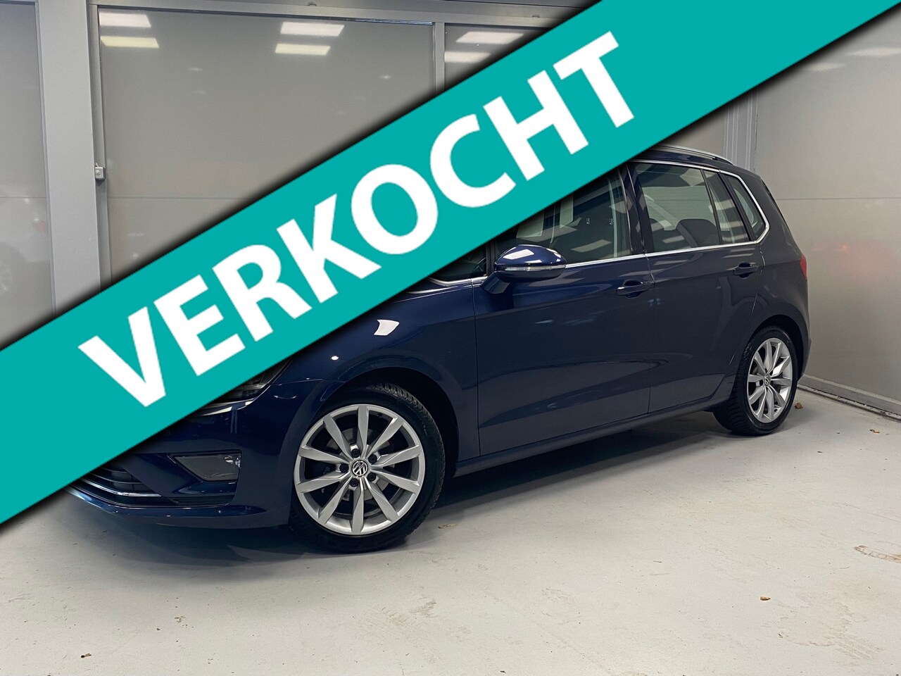 Volkswagen Golf Sportsvan - 1.2 TSI Highline AUTOMAAT | CAMERA | NAVI | CLIMA | - AutoWereld.nl