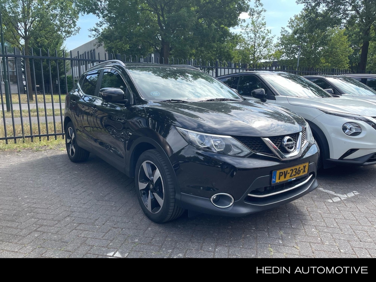 Nissan Qashqai - 1.2 N-Connecta | panoramadak | - AutoWereld.nl