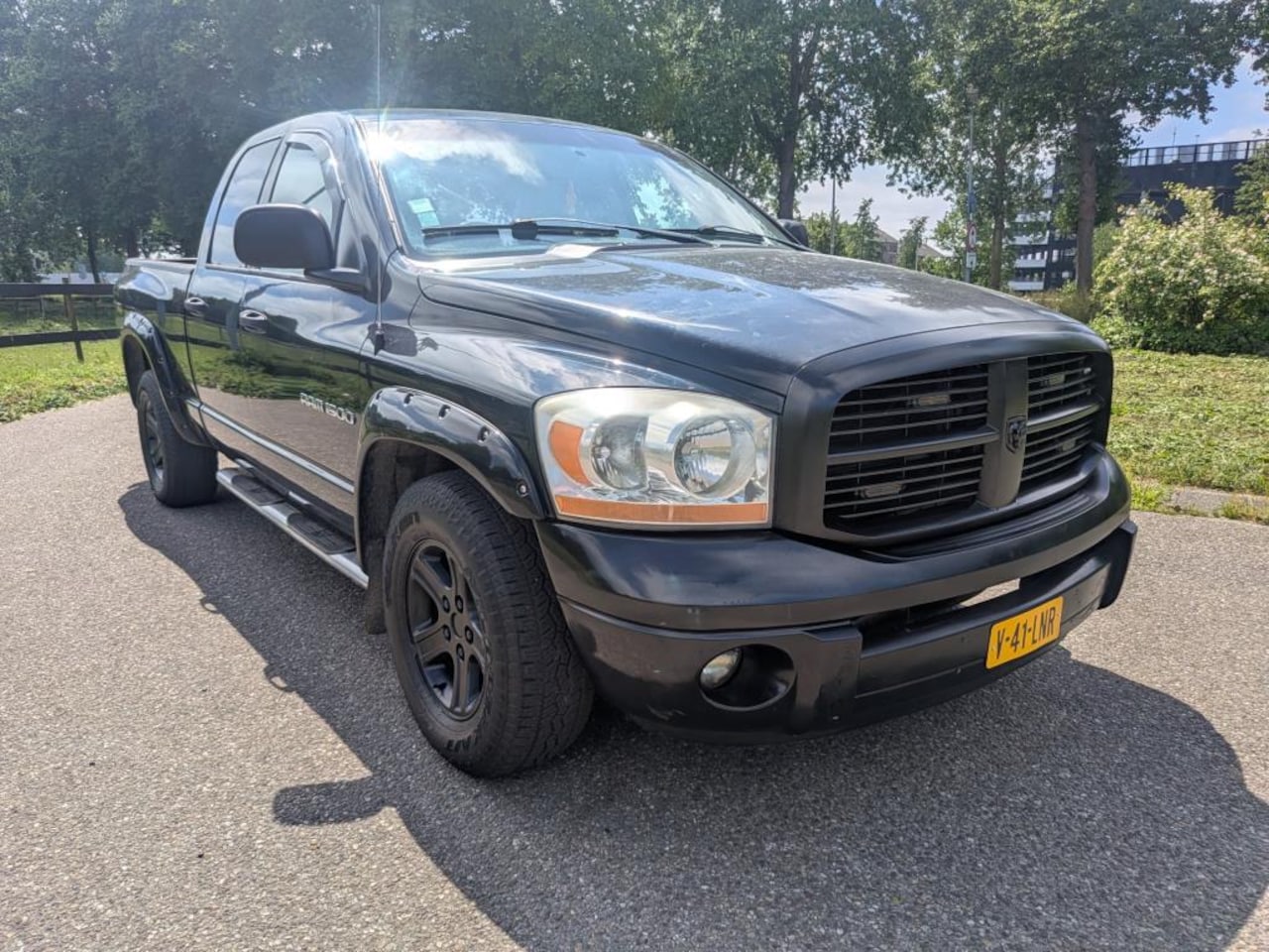 Dodge Ram 1500 - 3.7 V6 Automaat Benzine/LPG Prins Dubbel Cabine Youngtimer Airco Navigatie Bluetooth - AutoWereld.nl