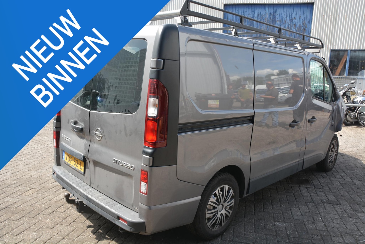 Opel Vivaro - 1.6 CDTI L1H1 Sport EcoFlex 1.6 CDTI L1H1 Sport EcoFlex - AutoWereld.nl