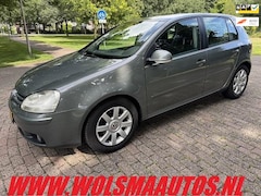 Volkswagen Golf - 1.6 FSI Sportline