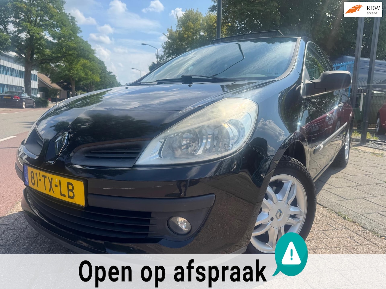 Renault Clio - 1.2-16V Expression A-C Elek-Pakket Pano Lmv NAP - AutoWereld.nl