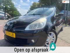 Renault Clio - 1.2-16V Expression A-C Elek-Pakket Pano Lmv NAP
