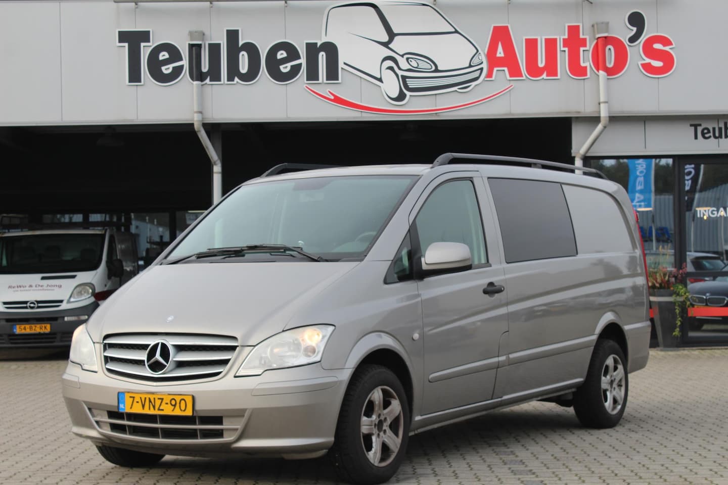 Mercedes-Benz Vito - 113 CDI 320 Lang DC Luxe !!De motor bouwt druk op!! Marge, Dubbel cabine, Trekhaak, Airco, - AutoWereld.nl