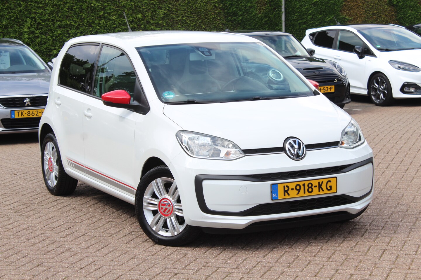 Volkswagen Up! - 1.0 BMT up! beats / Bluetooth / 15'' LMV / LED Dagrijverlichting / Stuurbekrachtiging / El - AutoWereld.nl