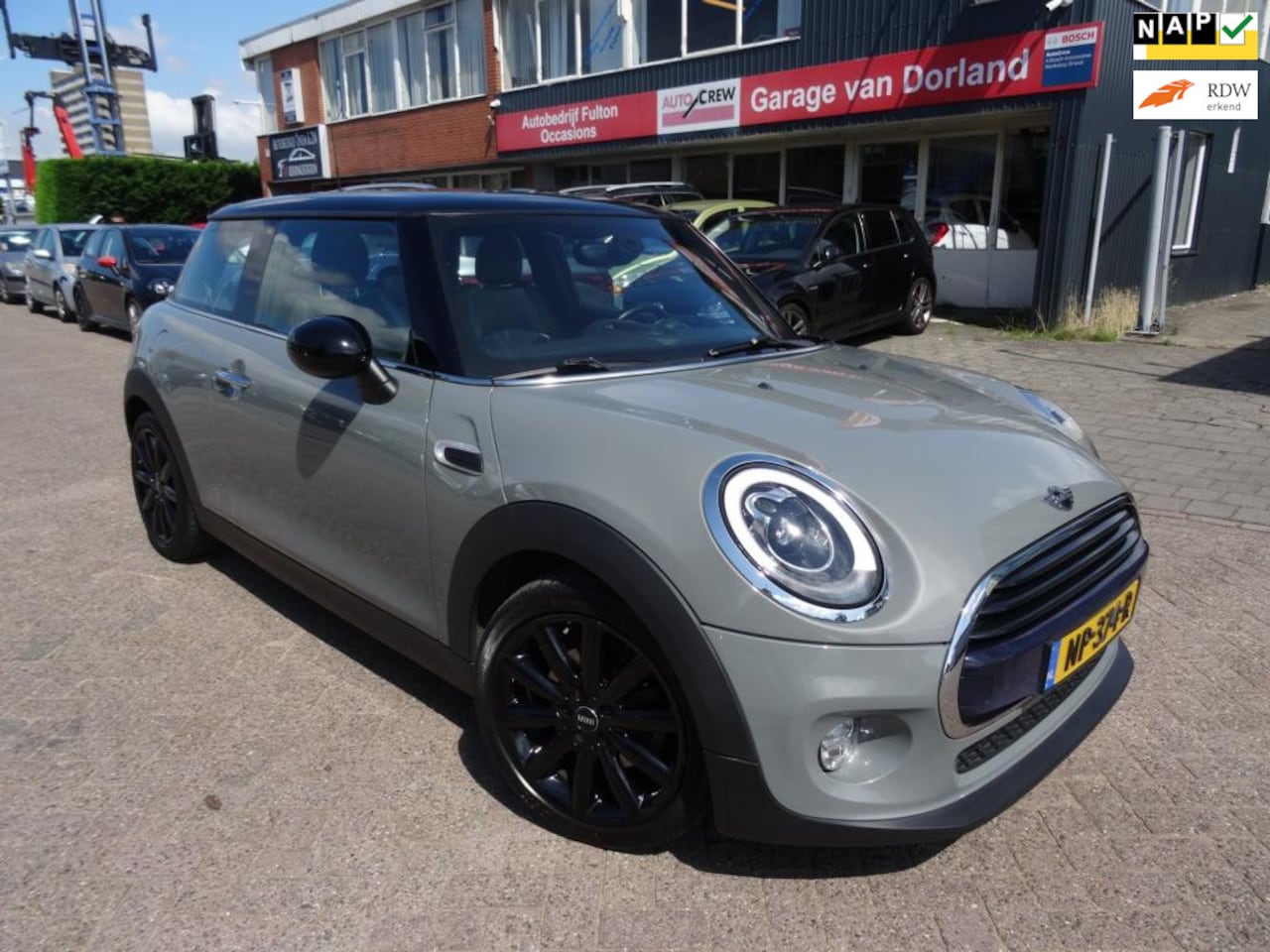 MINI Cooper - Mini 1.5 Chili Serious/Aut/Panodak/navi/Leer - AutoWereld.nl