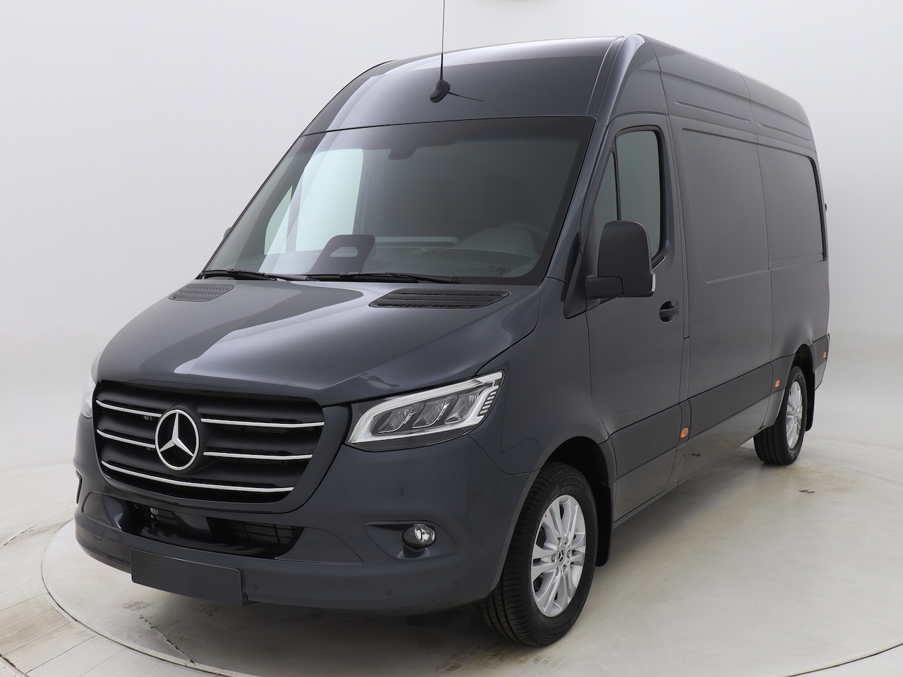Mercedes-Benz Sprinter - 319CDI 190PK Automaat L2H2 RWD Select | BPM Vrij | 3,5t trekhaak voorbereiding | - AutoWereld.nl