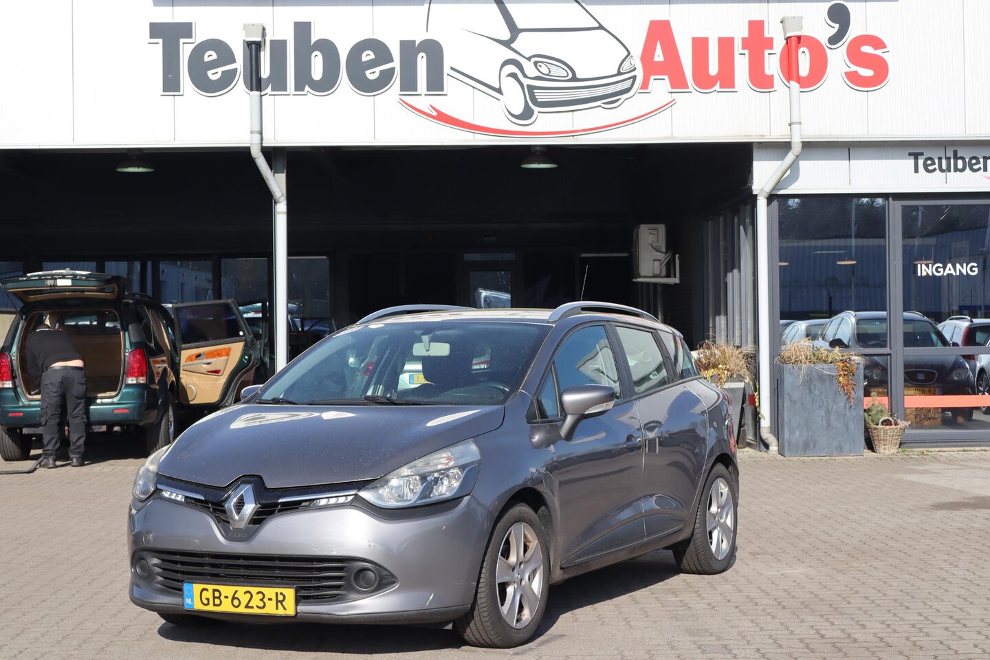 Renault Clio Estate - 0.9 TCe Dynamique Airco, Navigatie, Cruise control, Motor loopt niet. - AutoWereld.nl