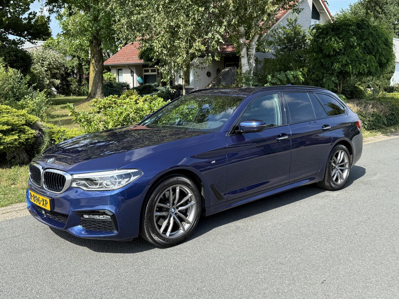 BMW 5-serie Touring - 520i M-Sport 184PK Automaat•ACC•Trekhaak - AutoWereld.nl