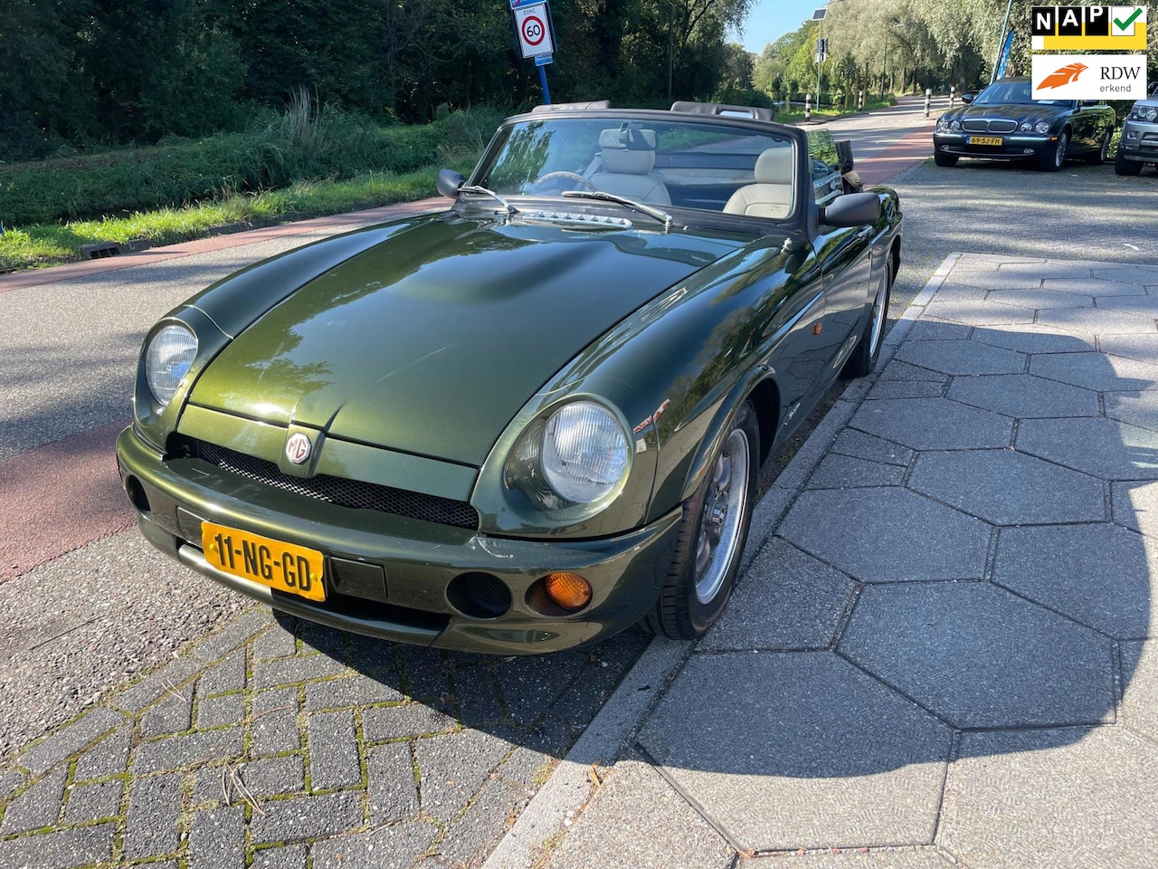 MG RV8 - 4.0 V8 RHD (29 jaar in bezit)! - AutoWereld.nl