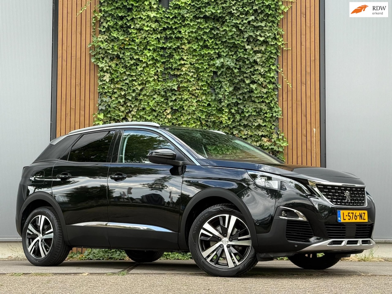 Peugeot 3008 - 1.2 PureTech Blue Lease Premium|CAMERA|CARPLAY - AutoWereld.nl