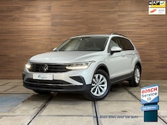 Volkswagen Tiguan - 1.5 TSI Automaat Elegance | Virtual Cockpit | Massagestoel | Navigatie | Stoelverwarming |