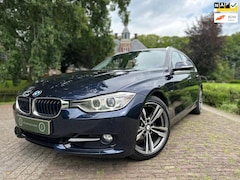 BMW 3-serie Touring - 320i Executive Sport | Navi | BT | PDC | Nwe Service & APK |